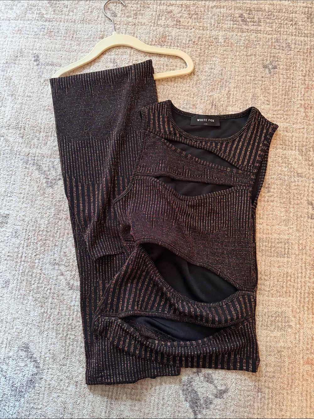 White Fox Black Metallic Stripe Cutout Set